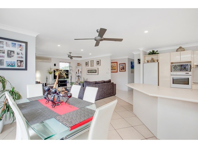 2/19 Cedar Court, Burleigh Heads QLD 4220