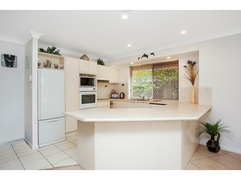 2/19 Cedar Court, Burleigh Heads QLD 4220