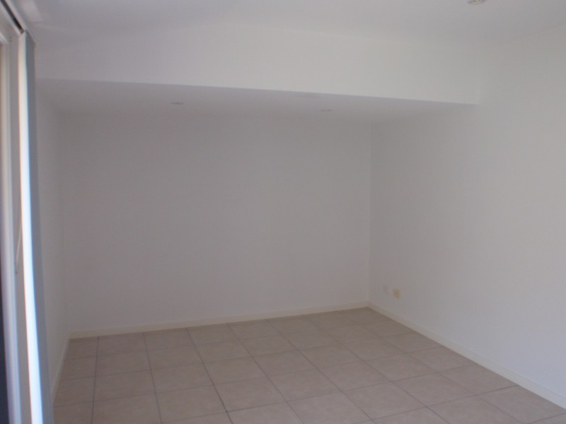 1/19 West Street, Burleigh Heads QLD 4220