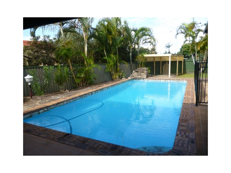 Burleigh Waters QLD 4220