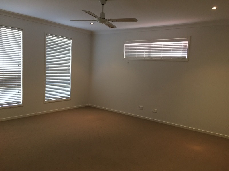 Varsity Lakes QLD 4227