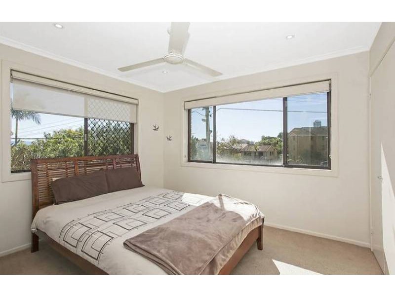 1/14 Stanley Street, Burleigh Heads QLD 4220