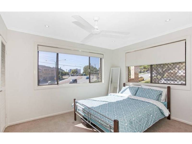 1/14 Stanley Street, Burleigh Heads QLD 4220
