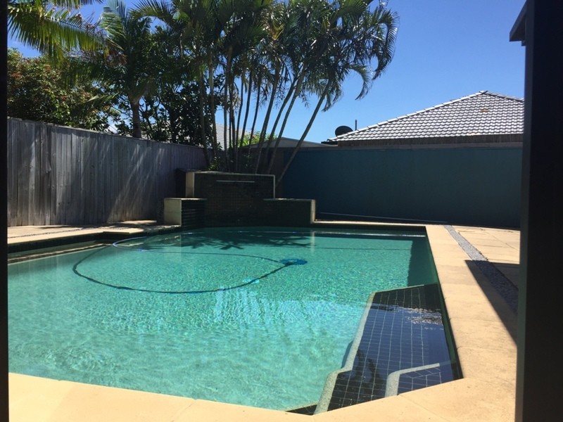Burleigh Waters QLD 4220
