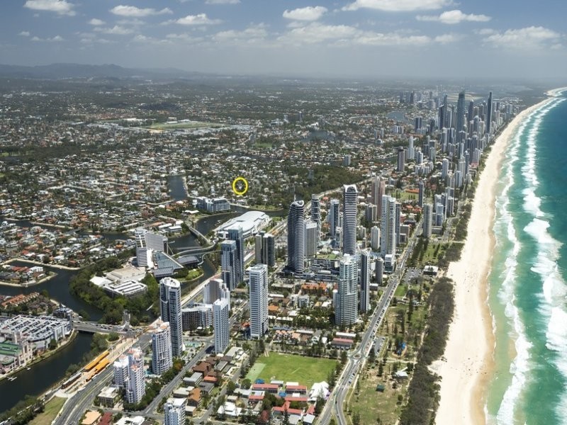 Broadbeach Waters QLD 4218