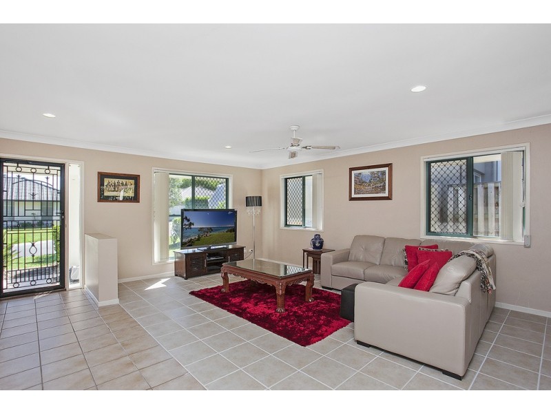 43 Seville Circuit, Burleigh Waters QLD 4220