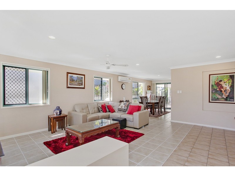 43 Seville Circuit, Burleigh Waters QLD 4220