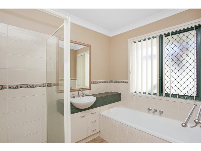 43 Seville Circuit, Burleigh Waters QLD 4220