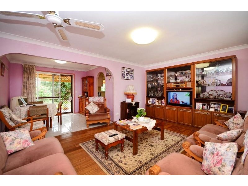 21 Birigun Street, Mermaid Waters QLD 4218