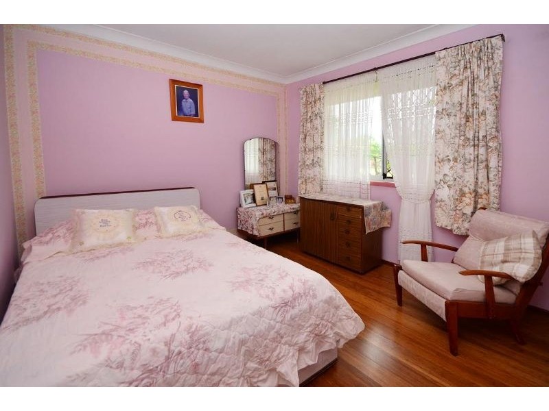 21 Birigun Street, Mermaid Waters QLD 4218