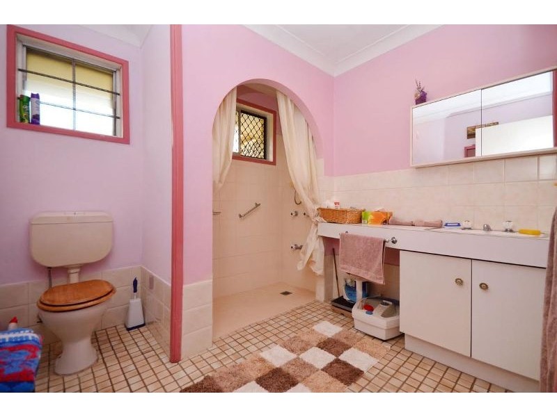 21 Birigun Street, Mermaid Waters QLD 4218