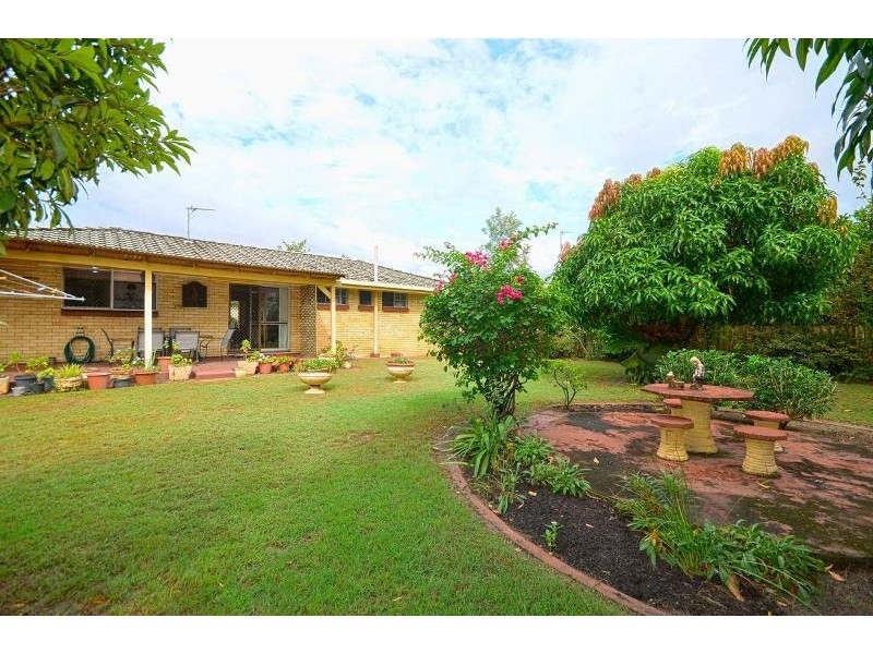 21 Birigun Street, Mermaid Waters QLD 4218