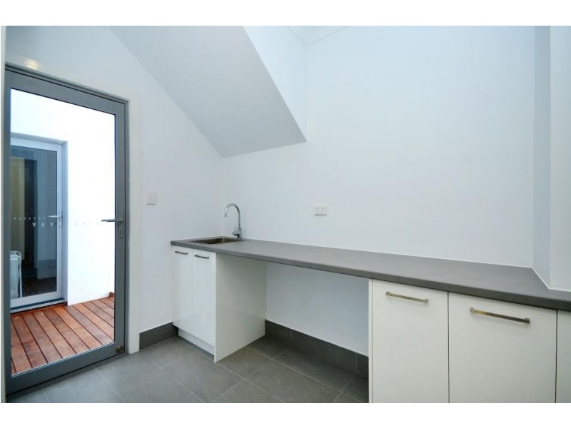 Burleigh Waters QLD 4220