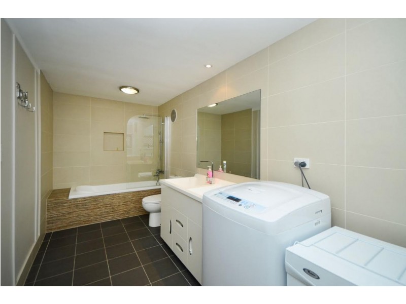 Burleigh Heads QLD 4220