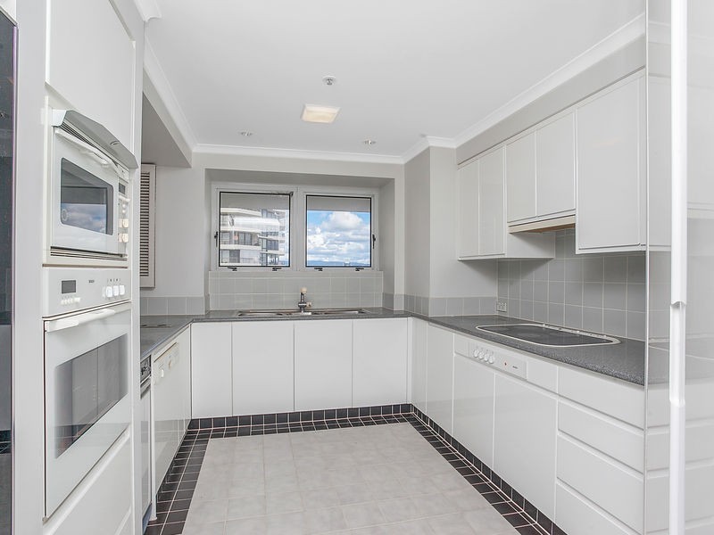 37/12 Commodore Drive, Surfers Paradise QLD 4217