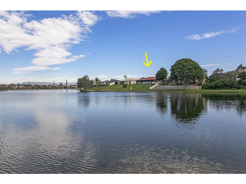 8 Honeyeater Drive, Burleigh Waters QLD 4220