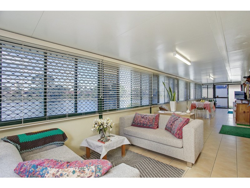 8 Honeyeater Drive, Burleigh Waters QLD 4220