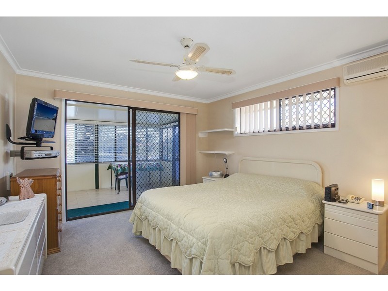 8 Honeyeater Drive, Burleigh Waters QLD 4220