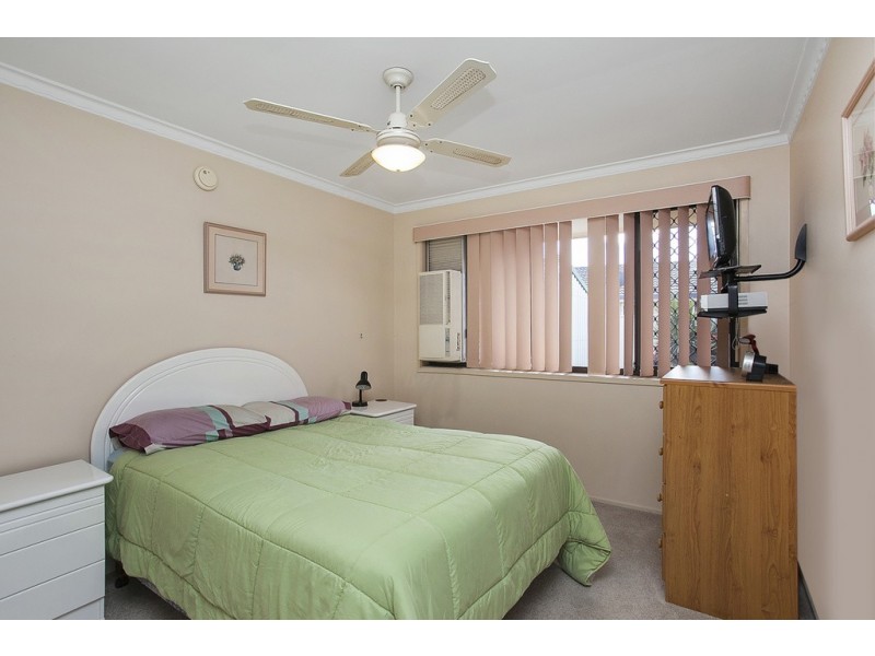 8 Honeyeater Drive, Burleigh Waters QLD 4220