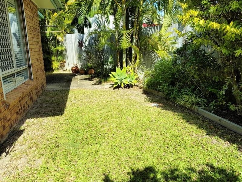 1/4 Teal Court, Burleigh Waters QLD 4220