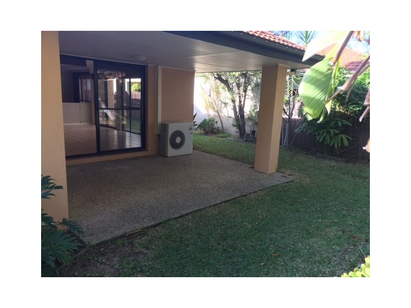 40 Gardendale Crescent, Burleigh Waters QLD 4220