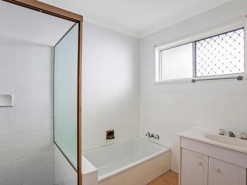 3 Aruma Avenue, Burleigh Waters QLD 4220