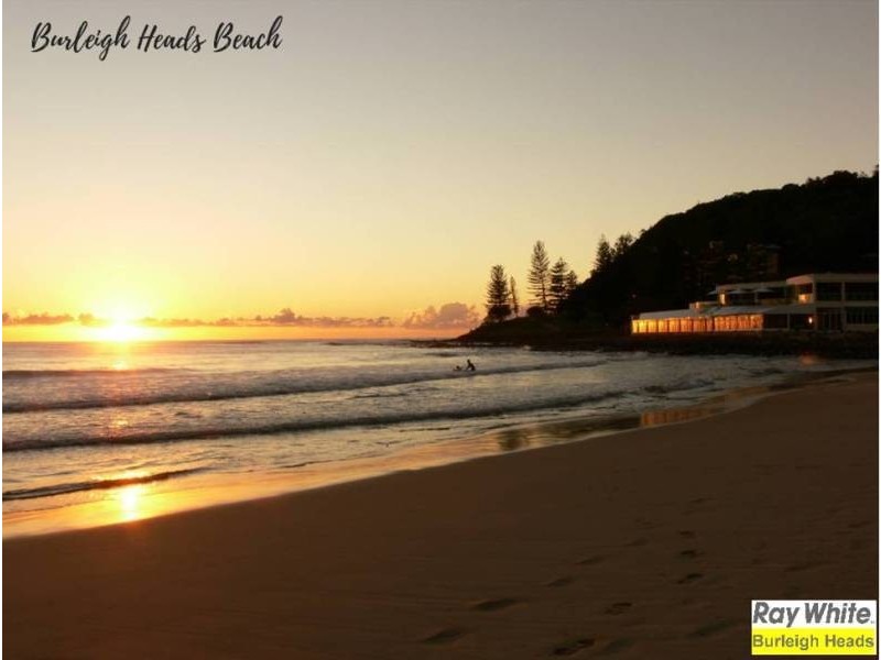 3 Aruma Avenue, Burleigh Waters QLD 4220