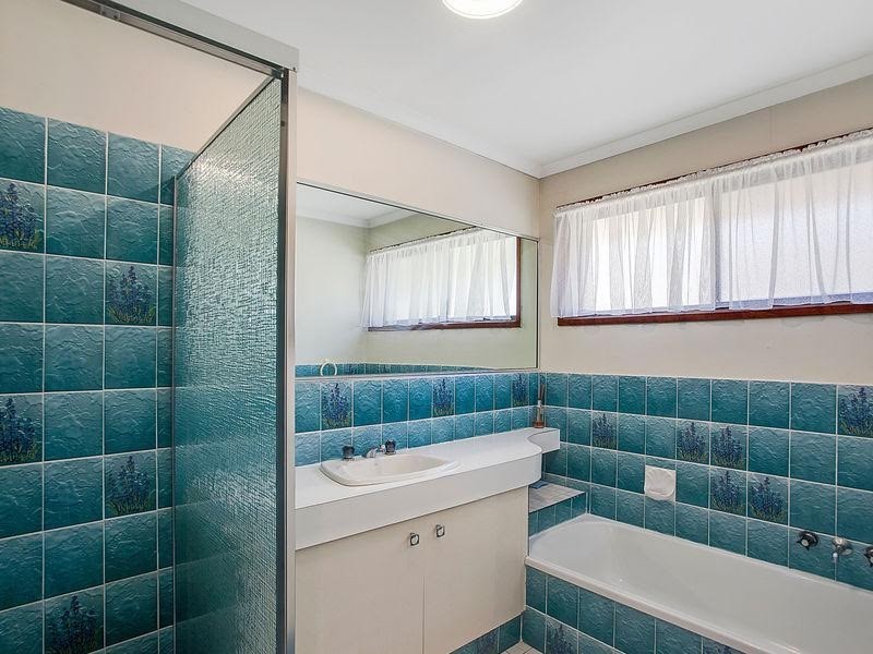 64 Christine Avenue, Burleigh Waters QLD 4220