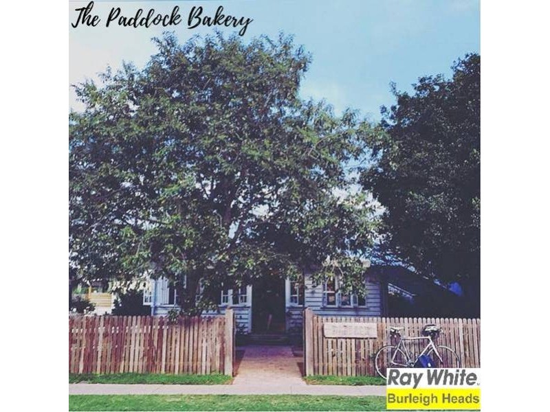 64 Christine Avenue, Burleigh Waters QLD 4220