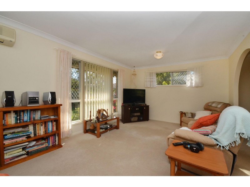 7 Lapwing Place, Burleigh Waters QLD 4220