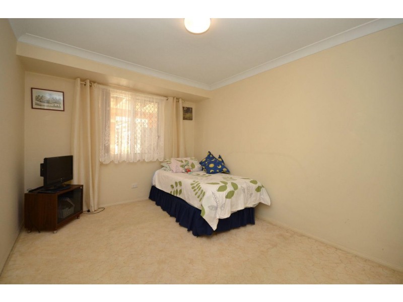 7 Lapwing Place, Burleigh Waters QLD 4220