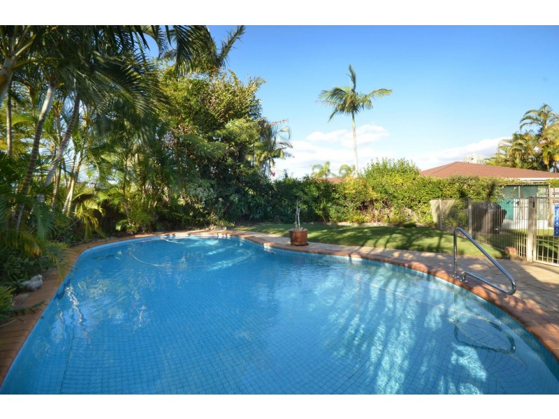 7 Lapwing Place, Burleigh Waters QLD 4220