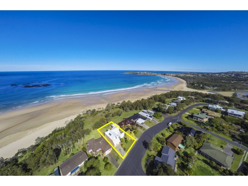 18 Ocean Drive, Safety Beach NSW 2456