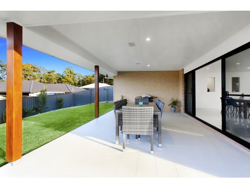 7 Seashore Place, Sandy Beach NSW 2456