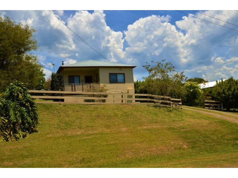 15 Timms Avenue, Ulong NSW 2450