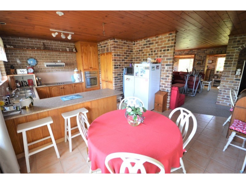 5 Mount Pleasant Drive, North Boambee Valley NSW 2450