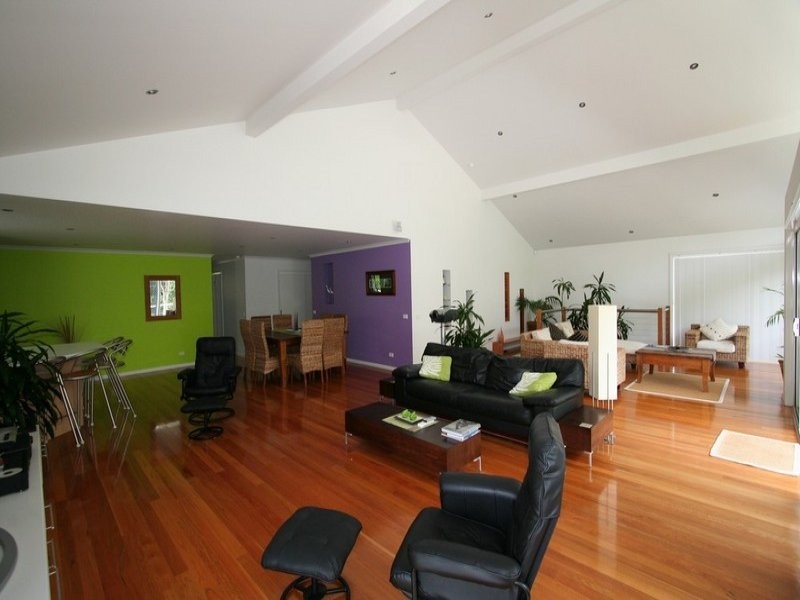 16 Lakeside Drive, Sapphire Beach NSW 2450