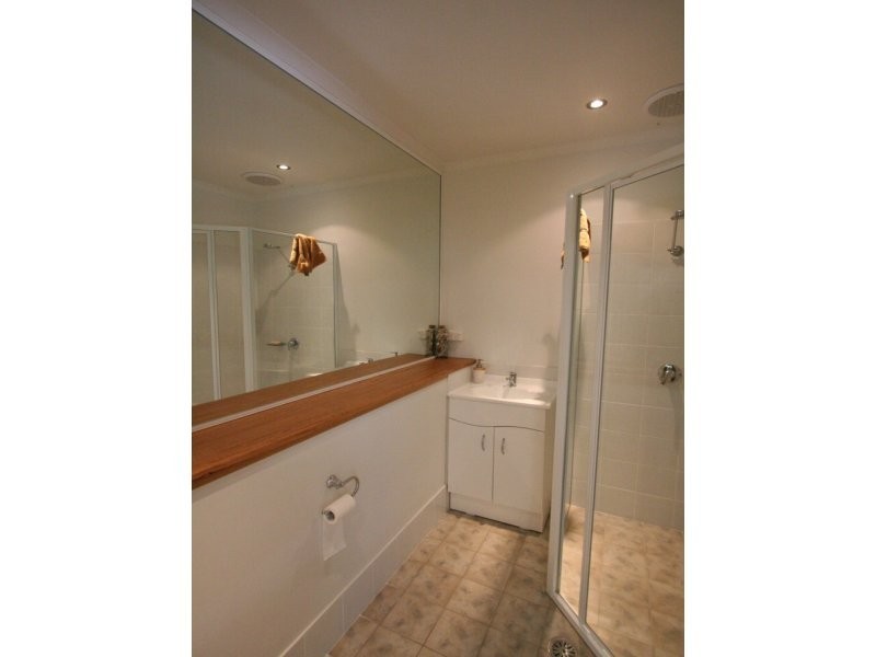 16 Lakeside Drive, Sapphire Beach NSW 2450