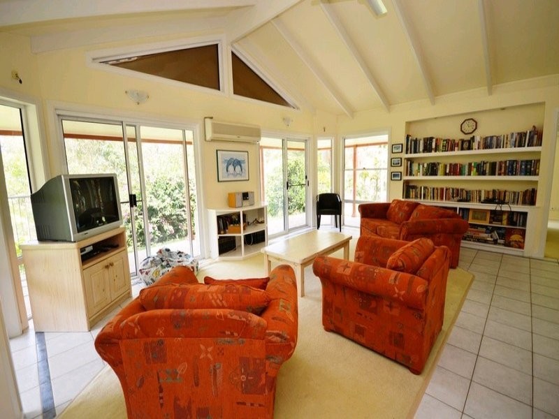 11 Jacaranda Drive, Upper Orara NSW 2450