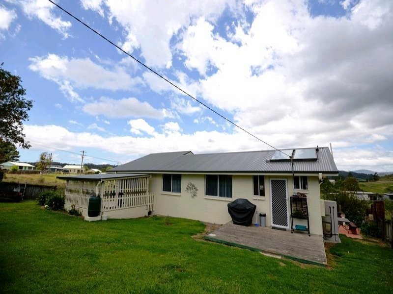 1 Lorne Street, Lowanna NSW 2450