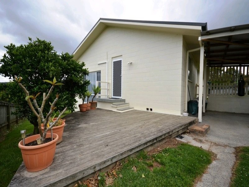 1 Lorne Street, Lowanna NSW 2450