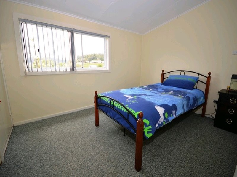 1 Lorne Street, Lowanna NSW 2450