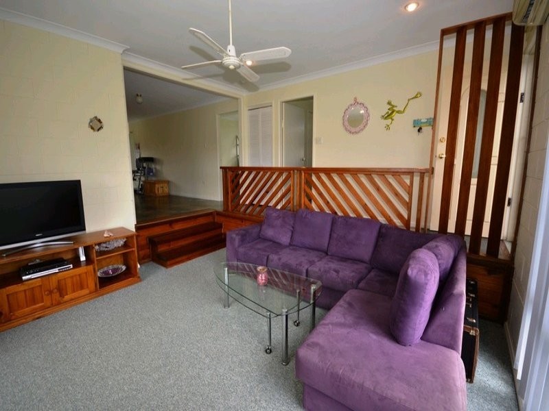 1 Lorne Street, Lowanna NSW 2450