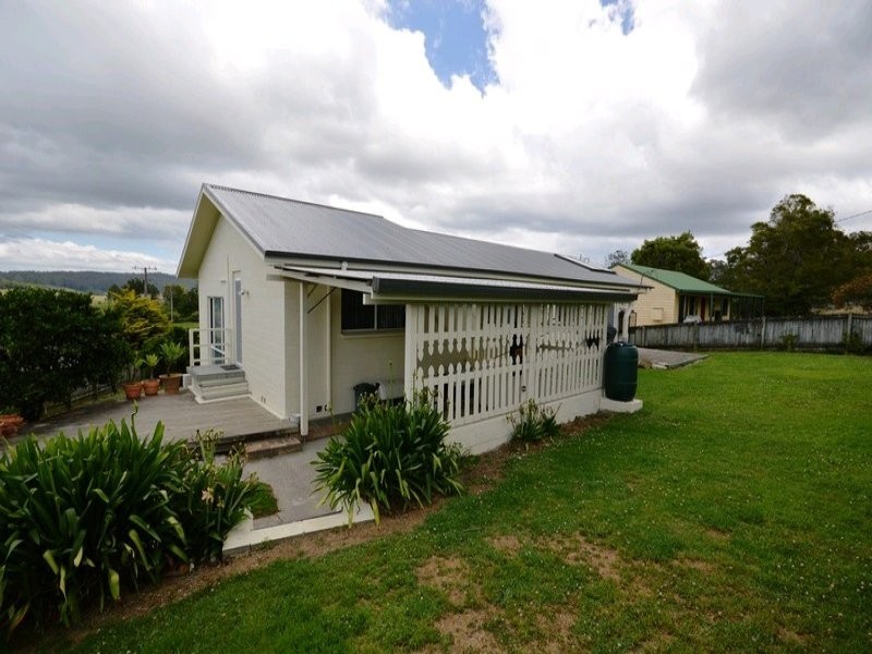 1 Lorne Street, Lowanna NSW 2450