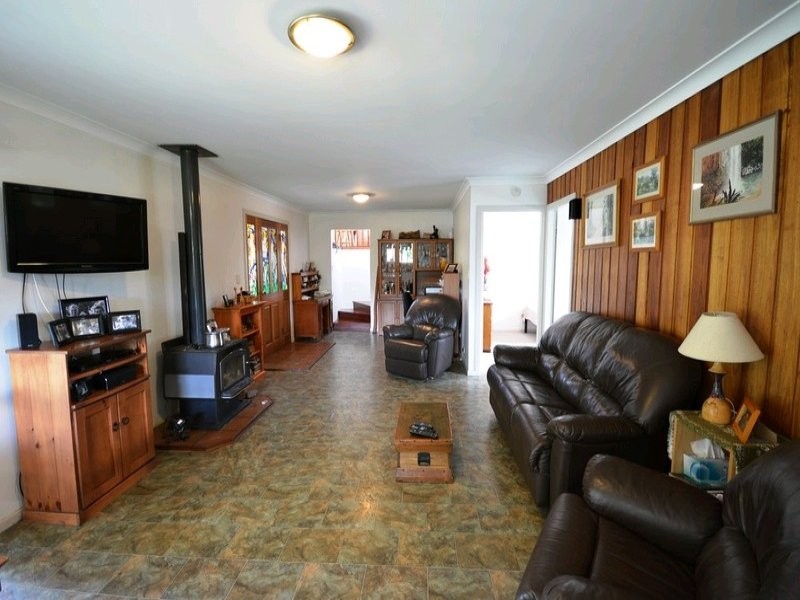 95 Pine Avenue, Ulong NSW 2450