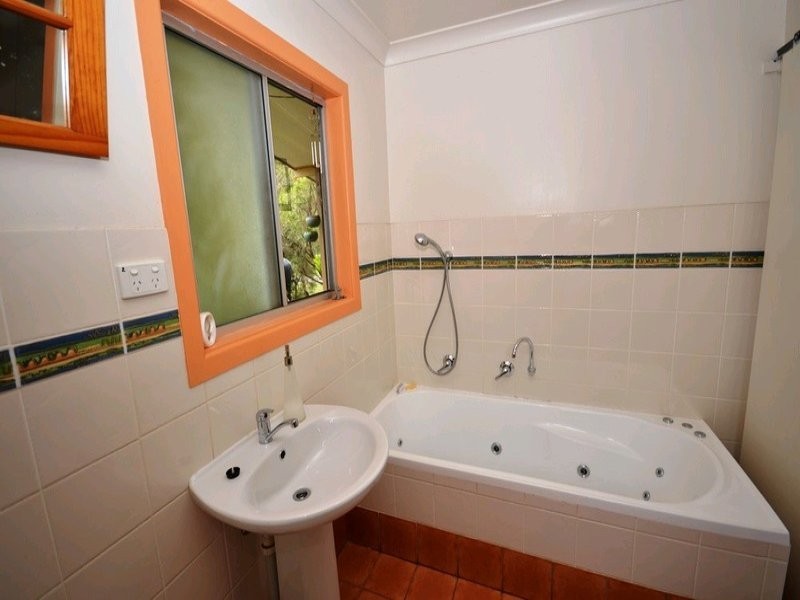 95 Pine Avenue, Ulong NSW 2450