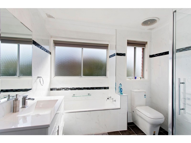 33 Barnes Street, Woolgoolga NSW 2456