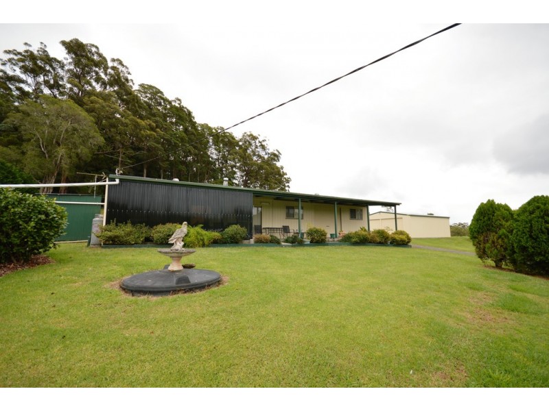 61 Lowanna Road, Lowanna NSW 2450