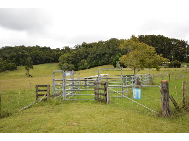 61 Lowanna Road, Lowanna NSW 2450