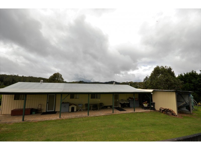 61 Lowanna Road, Lowanna NSW 2450